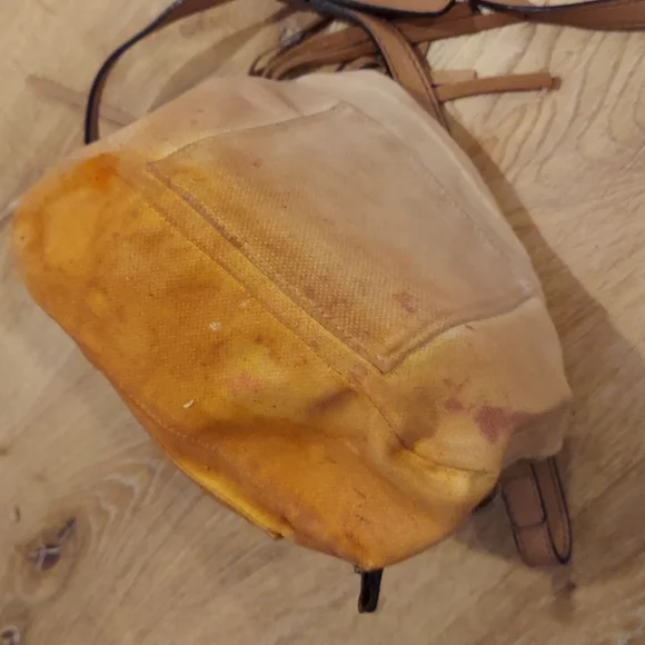 Gucci Tan Leather Crossbody Bag - Picture 16 of 16